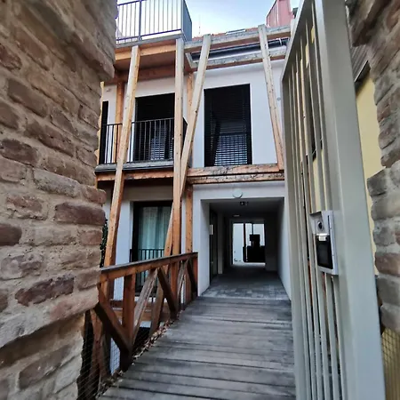 Prestige - Luxury Trnava, Free Indoor Parking Apartment