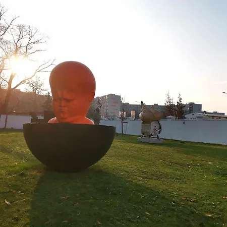 Prestige - Luxury Trnava, Free Indoor Parking Apartman *